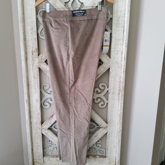 Alfred Dunner Womens Petite Telluride Modern Corduroy Faux Fly Pocket Pants Fawn - Picture 2 of 7